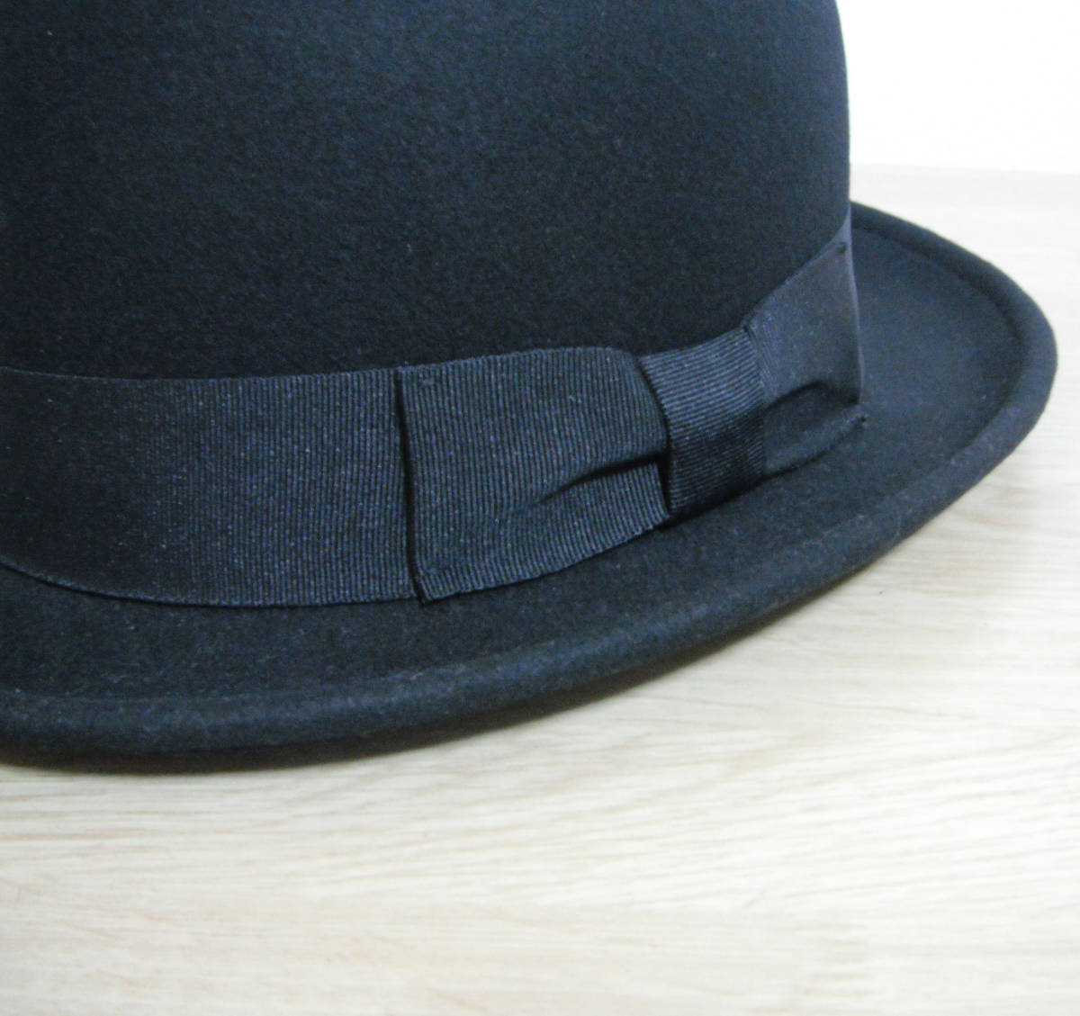 【古着】美品 / ボーラーハット / ML（59cm）/ ブラック / ウール / フェルト / BOWLER HAT / 黒 / 帽子 / ハット 帽子 ボーラーハット - ナチュラル ホワイト シルク