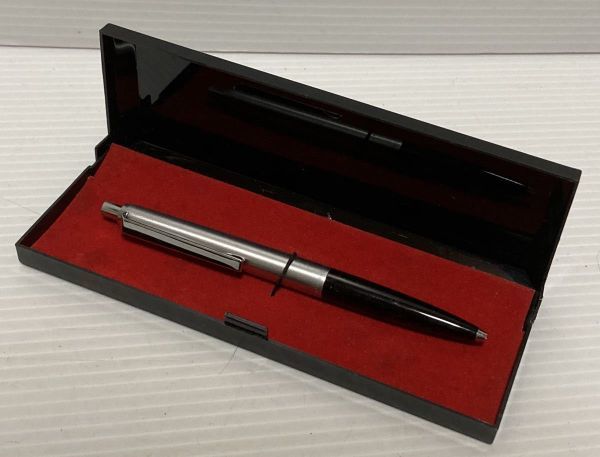 【美品】MONTBLANC モンブラン ボールペン メモパッド ２点セット 美品】MONTBLANC モンブラン ボールペン メモパッド 2点セット