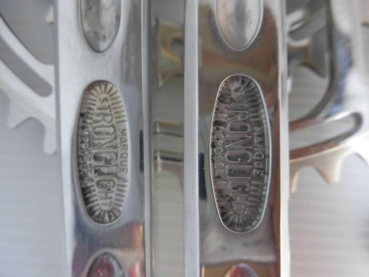 2590 希少な165mm フランス製 ストロングライト49D クランク STRONG