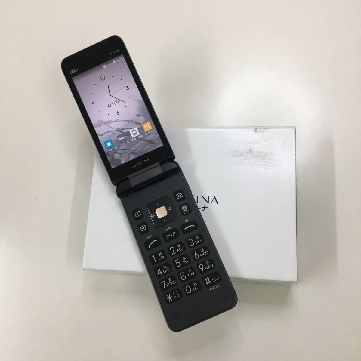【中古品/SIMフリー】au GRATINA KYF39 墨　判定〇　SIMロック解除済