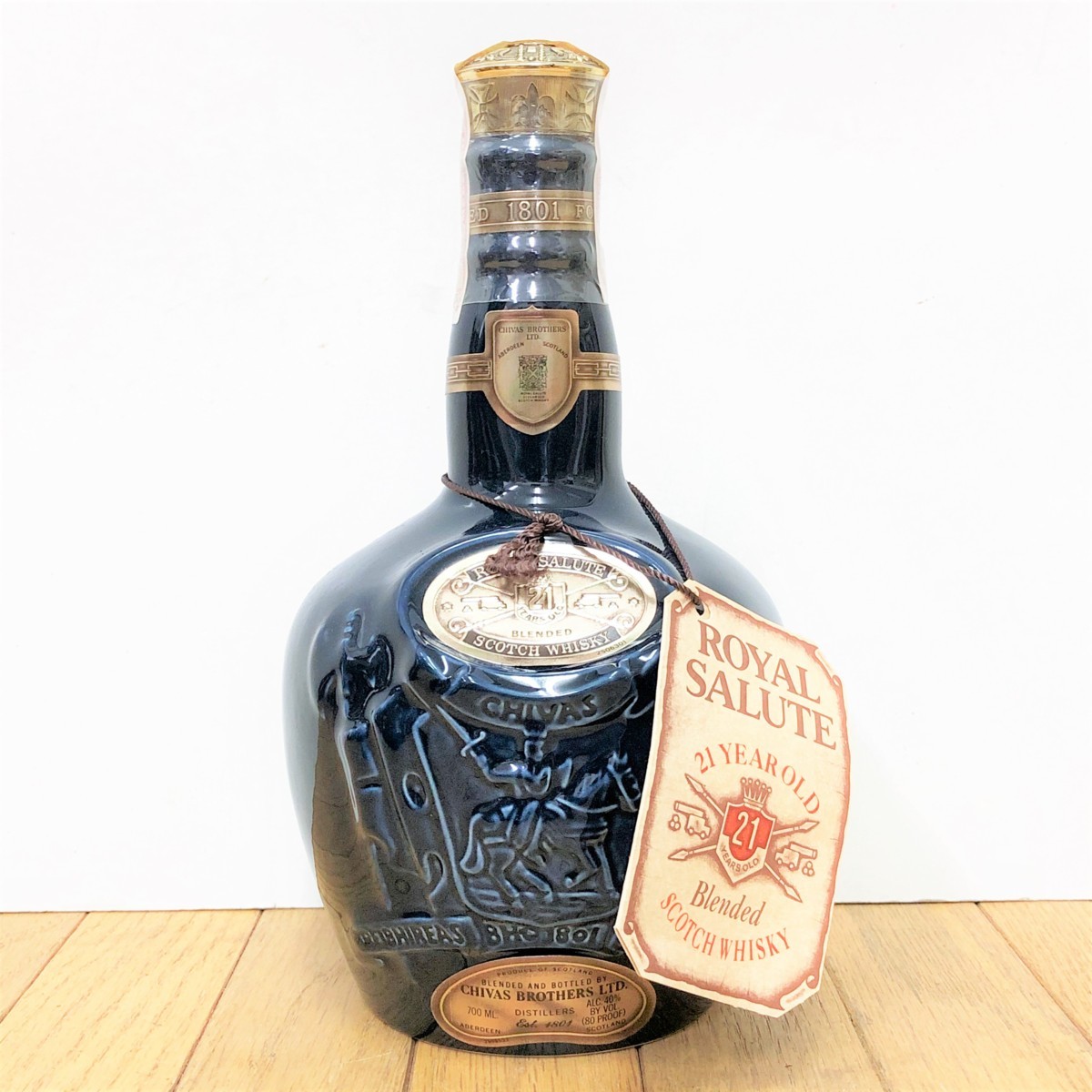 未開栓/ロイヤルサルート/21年/ROYAL SALUTE/青陶器ボトル/巾着付き