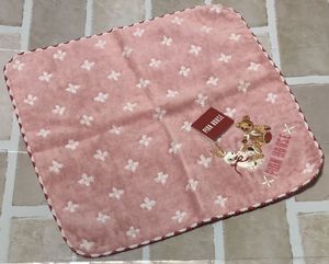 ピンクハウス タオルのヤフオク の相場 価格を見る ヤフオク のピンクハウス タオルのオークション売買情報は37件が掲載されています
