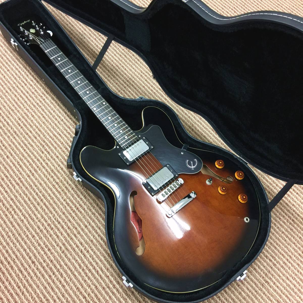 Epiphone Dot ES-335 1996年 稀少カラー 美品です。39，800円以上で 