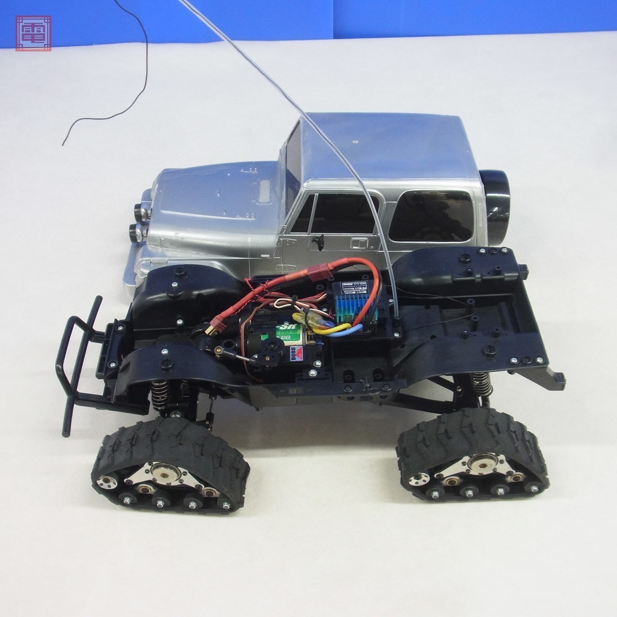 タミヤ 1/10 ジープ ラングラー CC-01シャーシ キャタピラ/BeRG SV等搭載 電動RC ラジコン TAMIYA Jeep パーツ取り用 未検品 ジャンク【40