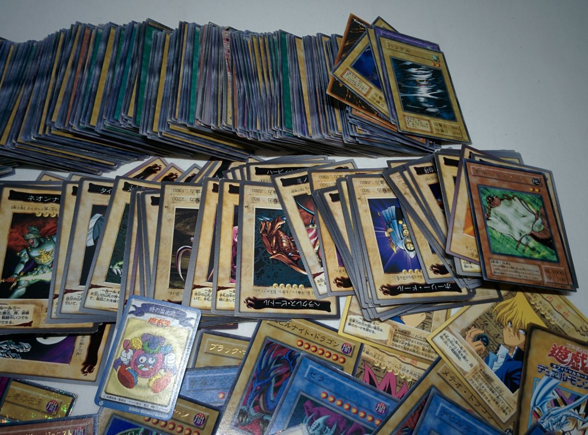 【まとめ売り】遊戯王カード コナミ バンダイ バンダイ版 バンダイ(遊戯王 まとめ売り トレカファイル ブルーアイズ