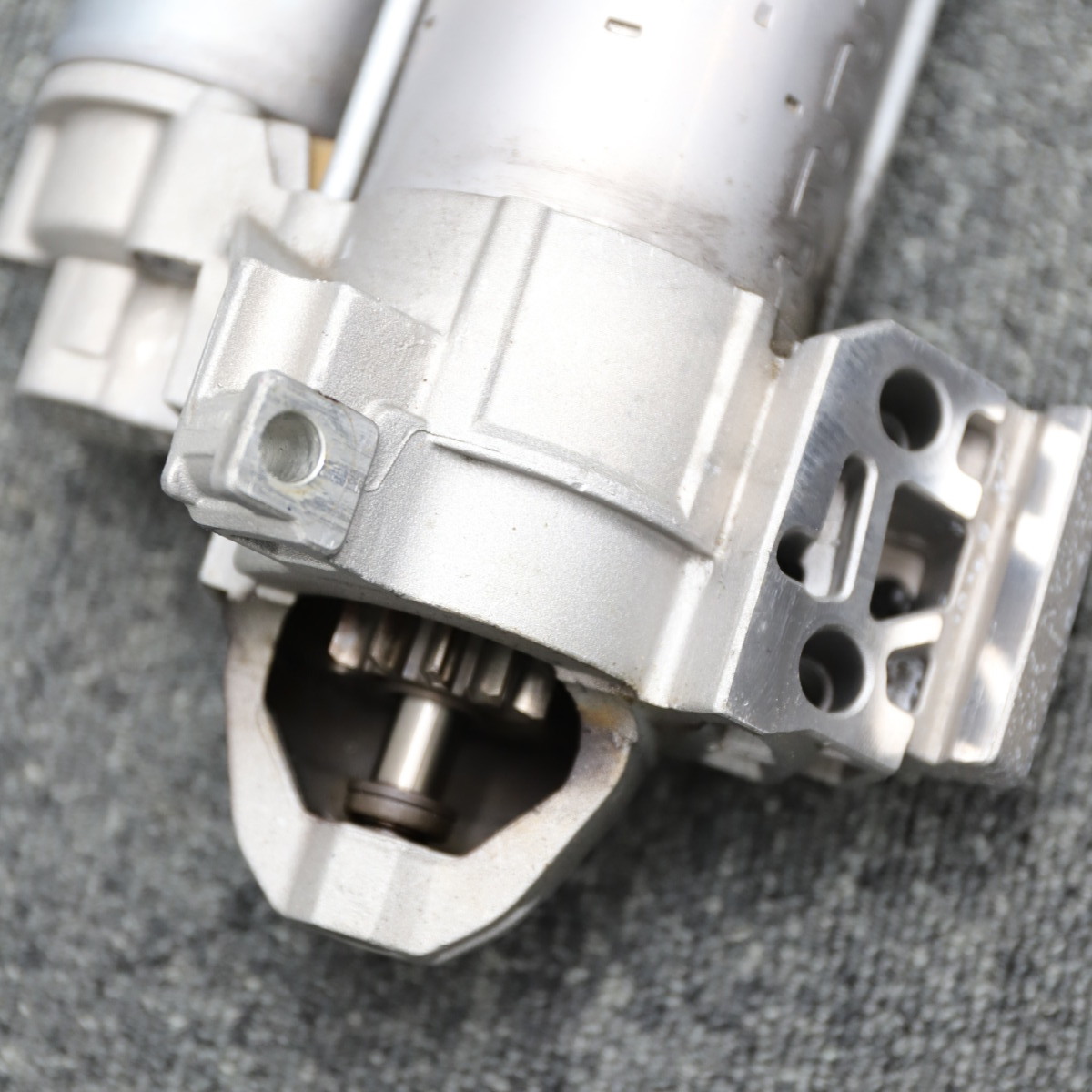 B-12]BMW F32 4N20 420i セルモーター スターターモーター 12418621839 