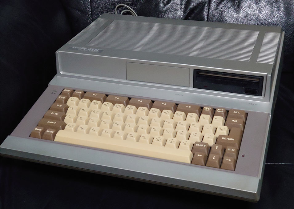 NEC PC-8801MA2 本体のみ NEC PC-8801MA2 - 動作品の通販はau カラー