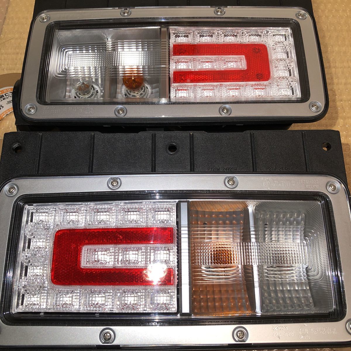 ☆新車外し 日野 純正 プロフィア レンジャー LED テールランプ テール