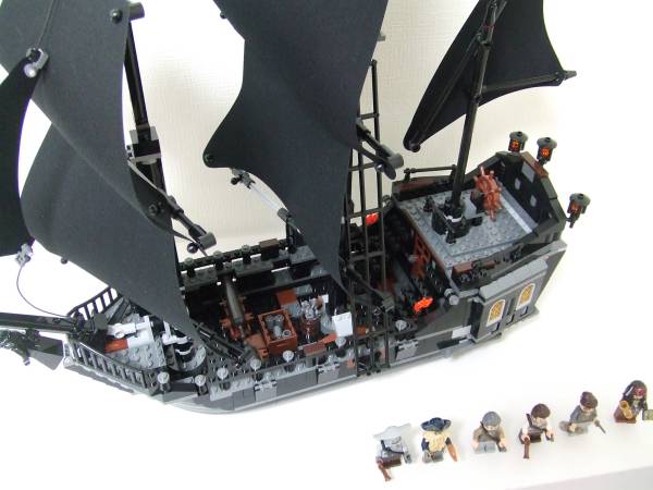 レゴ 4184 パイレーツオブカリビアン ブラックパール号 Lego 売買されたオークション情報 Yahooの商品情報をアーカイブ公開 オークファン Aucfan Com