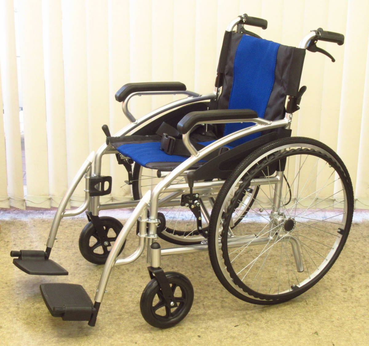 自走介助兼用車椅子 Hill Stone ny545 22インチ ネイビー Hill Stone