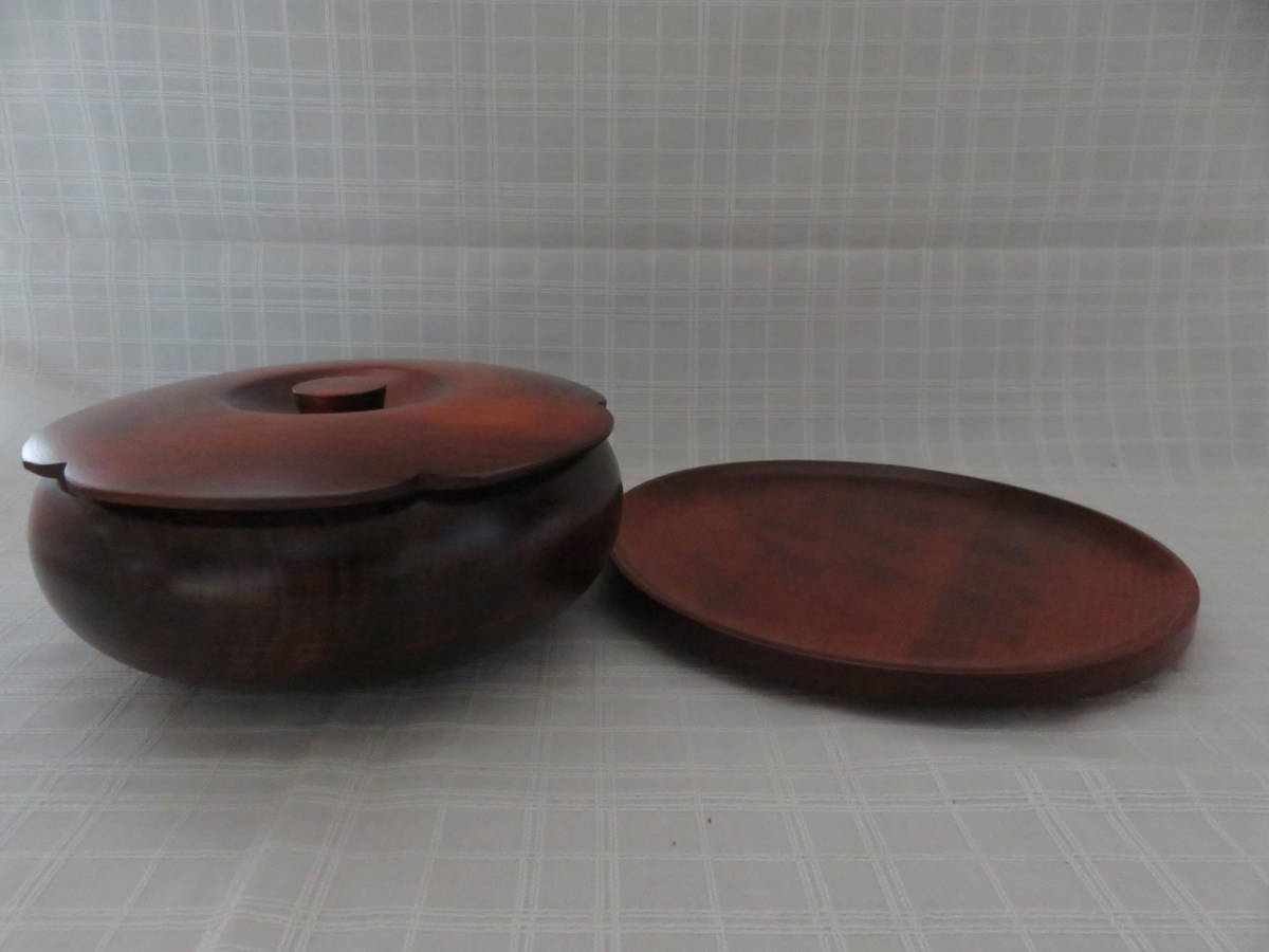 木製漆器 くり貫き 蓋付き菓子器 丸盆 花型 お盆 菓子入れ 来客 茶道具 昭和レトロ ちゃぶ台m24 菓子器 喰籠 売買されたオークション情報 Yahooの商品情報をアーカイブ公開 オークファン Aucfan Com