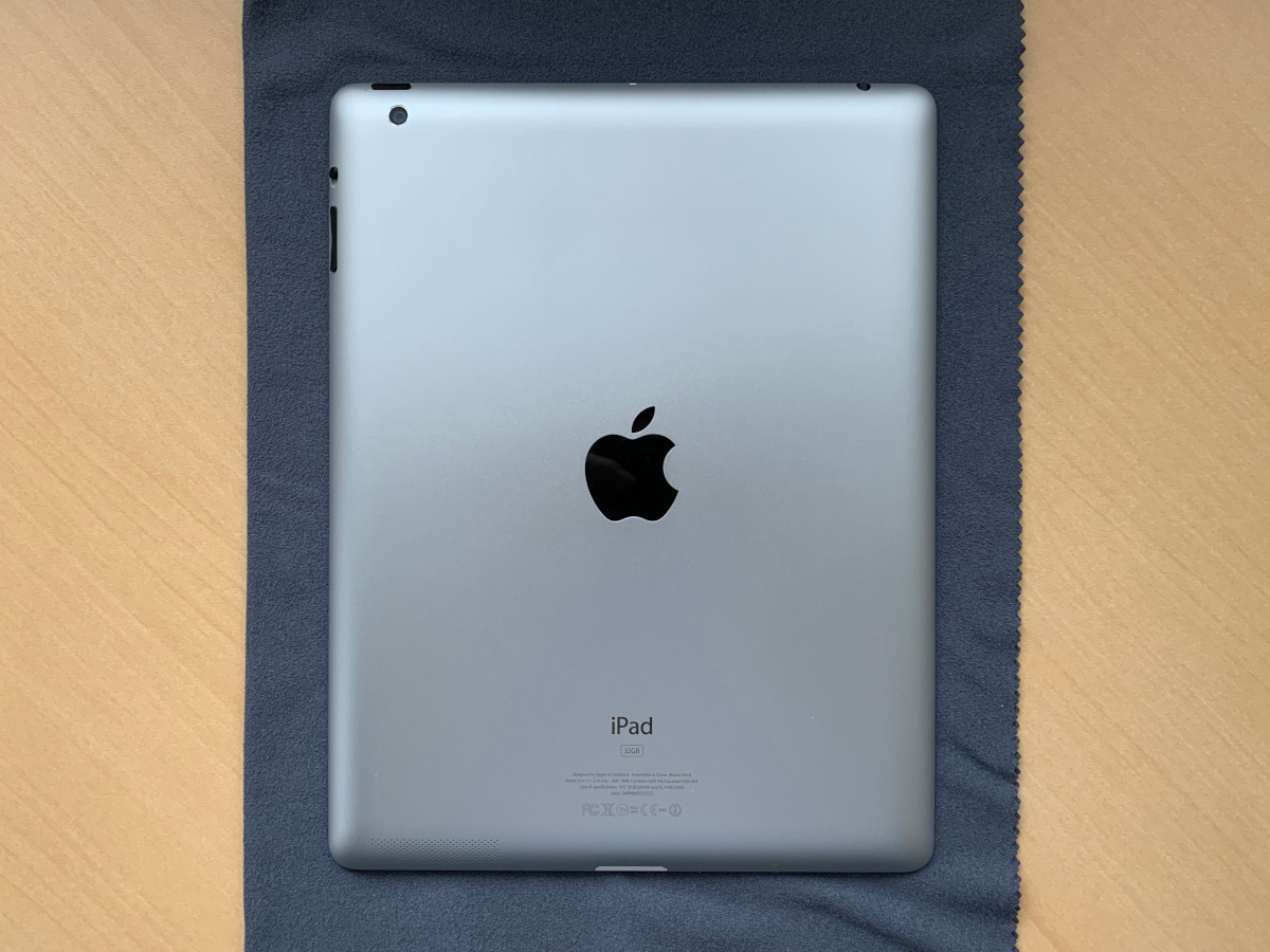 Apple iPad Wi-Fiモデル 32GB MD329J⁄A [ホワイト] 価格比較 - 価格.com