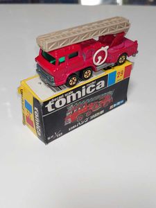 福袋 トミカ 日野ハシゴ消防車 組み立て９台 絶版 旧ホイール ミニカー