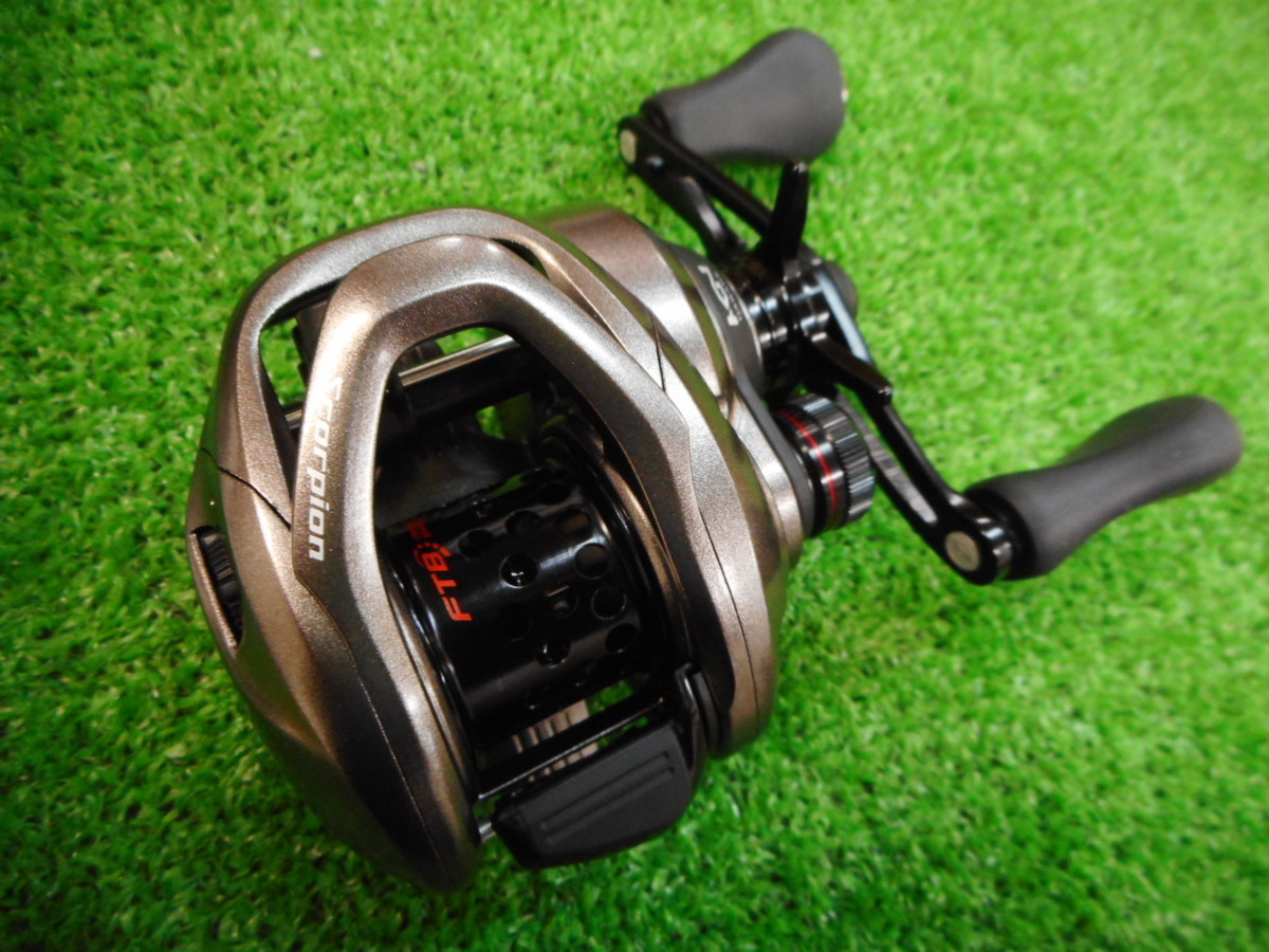 フィッシング Scorpion BFS XG ベイトリール