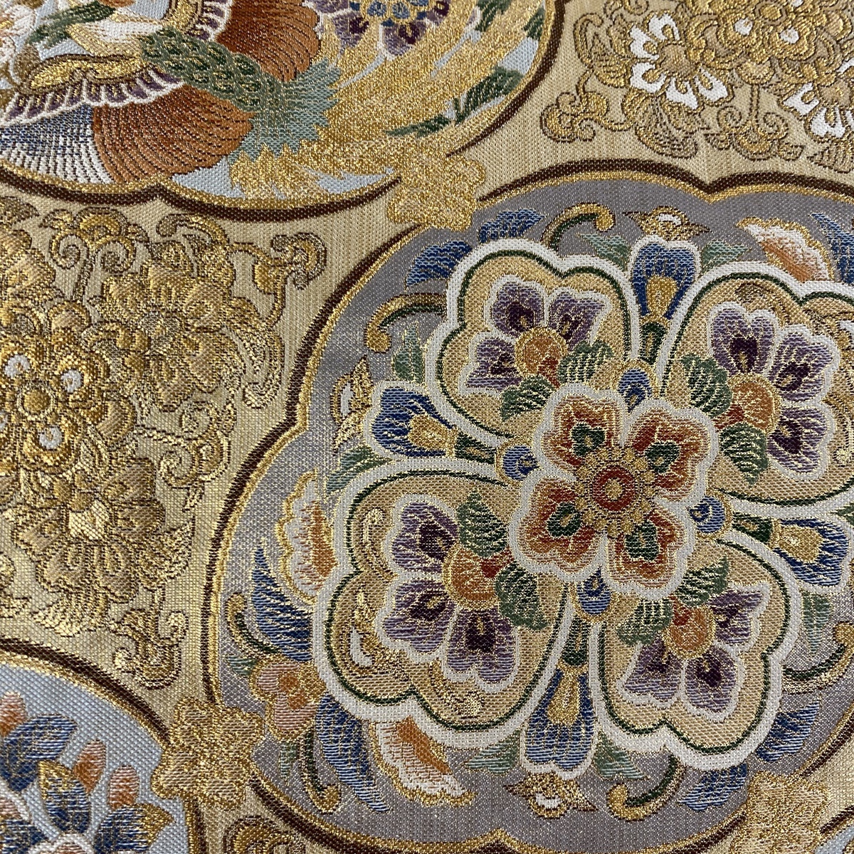 袋帯 美品 秀品 落款 正倉院斜取花鳥華文 草花 鳥 金糸 箔 金色 六通 正絹 【中古】 ☆☆☆ 袋帯 正絹 特選京摺り友禅紋意匠地袋帯 工芸総手刺繍袋帯 アウトレット Crafts