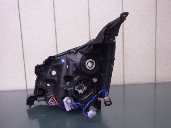 4085141 ノア Si 70系 後期 右ライト HID KOITO 28-223 ZRR70W/ZRR75W