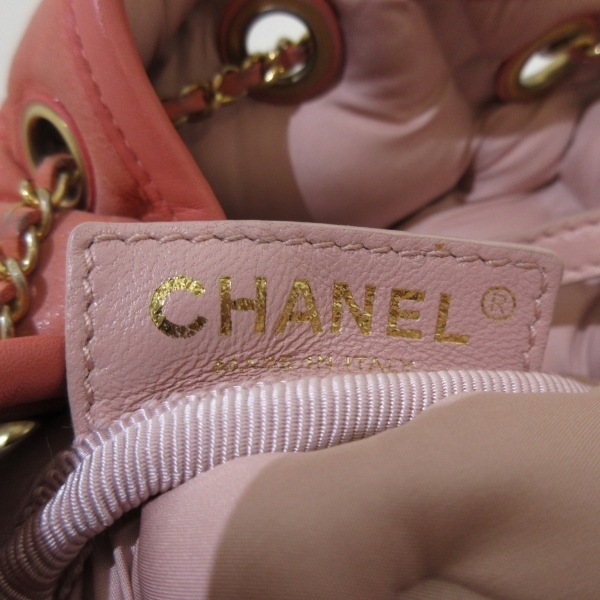 シャネル CHANEL ショルダーバッグ バブルキルト ヴィンテージカーフ 