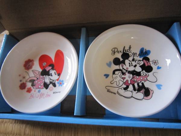 ★送料無料★ディズニーキャラクタープレート４枚組★新品★_3
