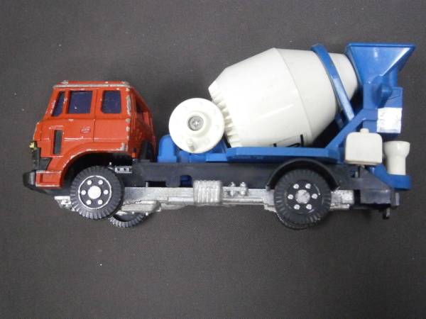 ヨネザワ 三菱ふそうトラック コンクリートミキサー車日本製 ダイヤペット 売買されたオークション情報 Yahooの商品情報をアーカイブ公開 オークファン Aucfan Com