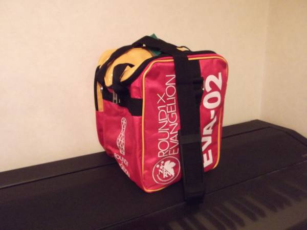 ラウンドワン エヴァンゲリオン ボウリングバッグ 新世紀エヴァンゲリオン 売買されたオークション情報 Yahooの商品情報をアーカイブ公開 オークファン Aucfan Com