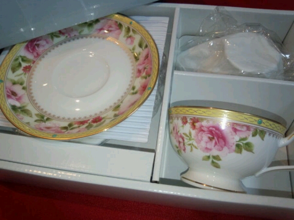 ノリタケ　ハートフォード　ティー・コーヒー碗皿ペアセット_2