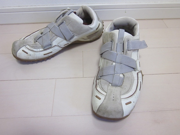 253565スケッチャーズSKECHERS白SN60313レザースニーカー26
