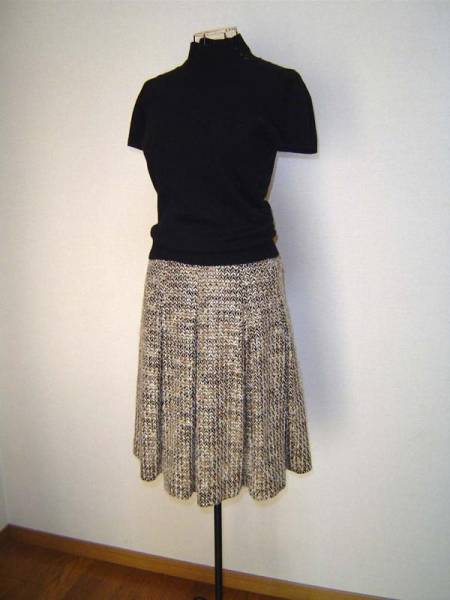 手作り大人服の型紙 パターン ボックスプリーツスカート 裏地p 型紙 売買されたオークション情報 Yahooの商品情報をアーカイブ公開 オークファン Aucfan Com