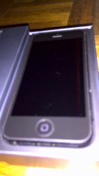 iPhone５　３２ＧＢ　白ロム　ブラック　美品_1