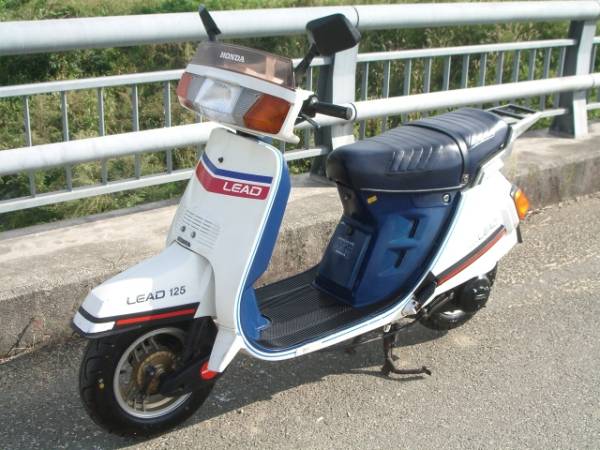 ホンダ リード125 JF01 昭和のスクーター 早いです(51cc-125cc