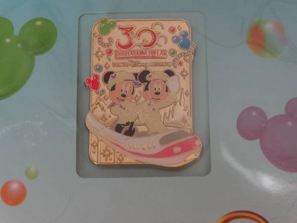 非売品 ディズニーリゾートライン ３０周年ピンバッジ ディズニー 売買されたオークション情報 Yahooの商品情報をアーカイブ公開 オークファン Aucfan Com