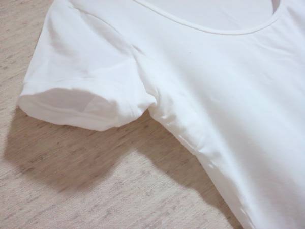 Gu ジーユー さらっとスタイル インナー 汗取り付 白 Mサイズ 売買されたオークション情報 Yahooの商品情報をアーカイブ公開 オークファン Aucfan Com