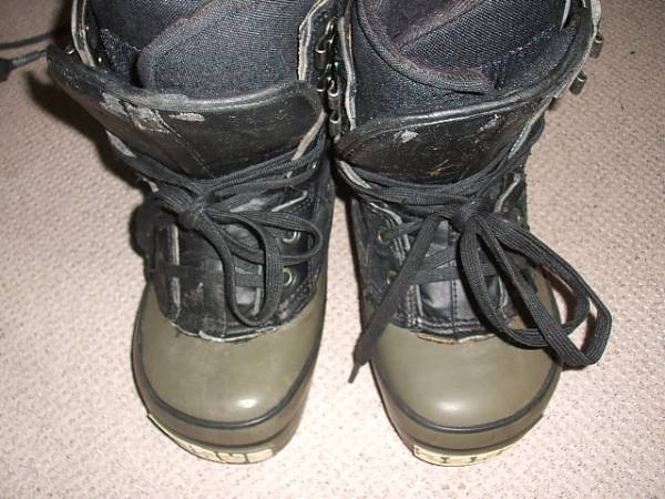 1’スノーボード用靴　ブーツ　黒　ＳＣＲＵＢ　Ｒ５・Ｌ５_1