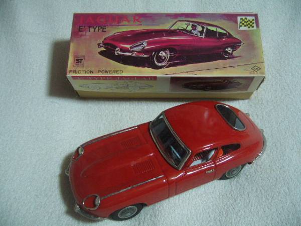 野村トーイ ブリキ ジャガー E-TYPE フリクション オリジナル当時のまま 野村トーイ製 1960s 電動式ブリキ玩具「OLD FASHIONED CAR」 外箱付き