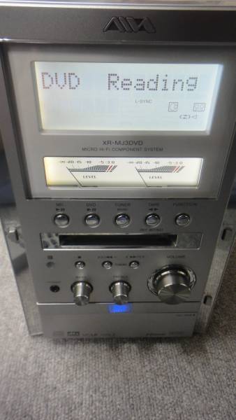 Aiwa XR-MJ3DVD コンポ【ジャンク品】 DVDデッキNG）AIWAレベルメーター搭載DVDコンポ「XR-MJ3DVD」(DVD