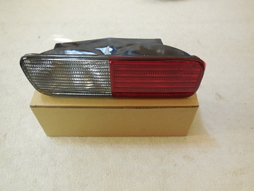 ランドローバー　ディスカバリー２　リアフォグランプ左側