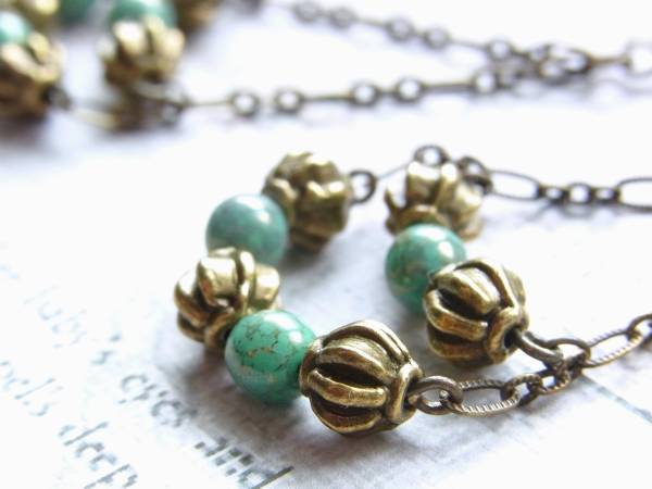 *チェコターコイズのアンティークデザインピアス*_2