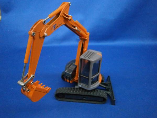 1/35 建設機械 ユンボパワーショベル 日立 ZAXIS75UR(建設車両、作業 