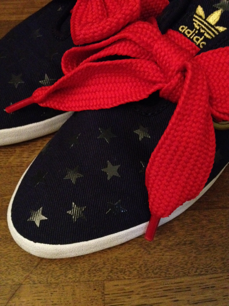 Adidas アディダス スニーカー リボン スター 25 0cm 売買されたオークション情報 Yahooの商品情報をアーカイブ公開 オークファン Aucfan Com