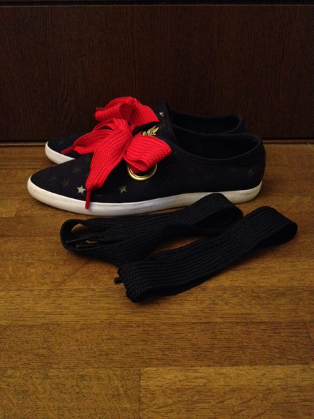 Adidas アディダス スニーカー リボン スター 25 0cm 売買されたオークション情報 Yahooの商品情報をアーカイブ公開 オークファン Aucfan Com