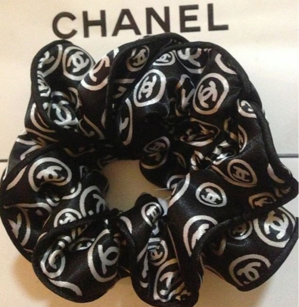 1円 シャネル ノベルティ CHANEL シュシュ ヘアゴム(ヘアゴム