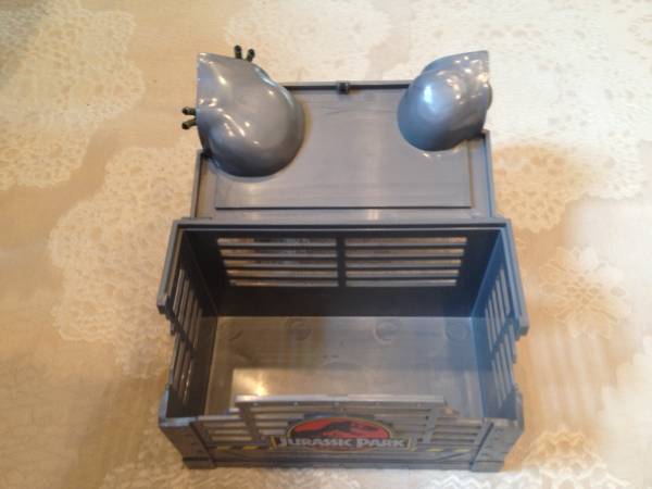 ｕｓｊ お土産 ジュラシック パーク お菓子入れ 100円 ユニバーサル スタジオ ジャパン 売買されたオークション情報 Yahooの商品情報をアーカイブ公開 オークファン Aucfan Com