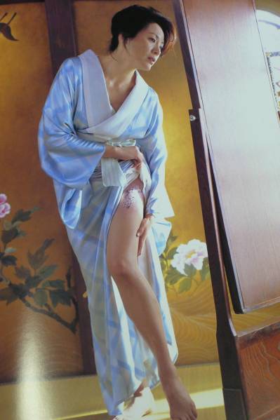 F351◇松坂慶子写真集「さくら伝説」初版 大型本 ヌード(ま行)｜売買