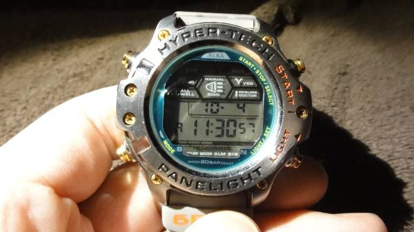 希少デジタル セイコー アルバ 腕時計 W820-4030 HYPER-TECH PANELIGHT