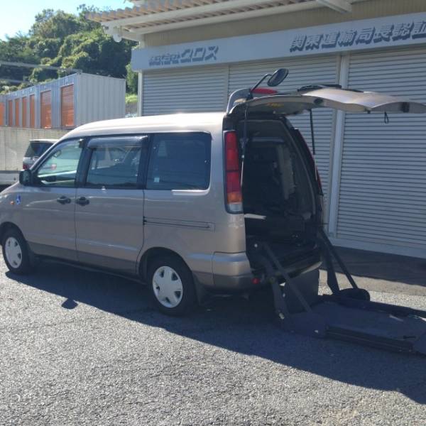 ☆タウンエースノア☆ 車いす2基積☆ リフト車☆_1