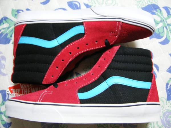 新品！バンズ　SK-8　（suede）scuba/chill pepper　9.　赤ｘ黒