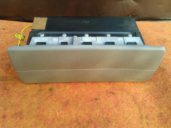 サバーバン 97～99 助手席 エアバック グレー