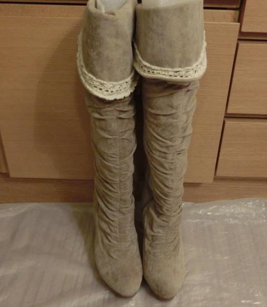 送込　リズリサ　レース付きくしゅくしゅブーツ　美品　S