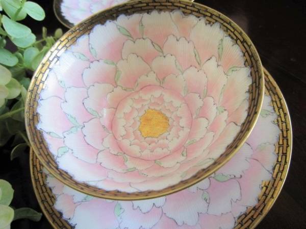 オールドニッポン 金彩エナメル盛 花尽くしC＆S(ソーサー2枚）