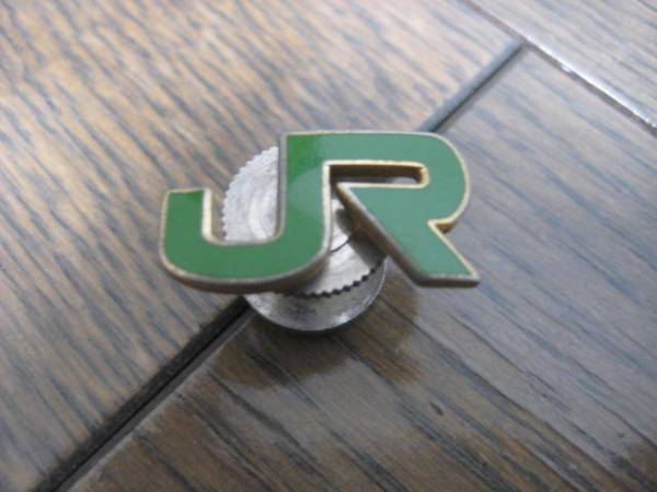 JR東日本 制帽 帽章 鉄道部品 廃品 放出品 ☆JR東日本 旧制帽の帽章 JRマーク☆(廃品、放出品)｜売買された