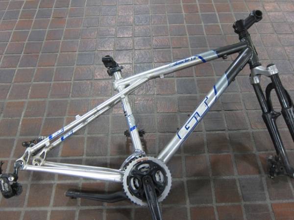 中古 GT Avalanche2.0フレーム ジャンク品